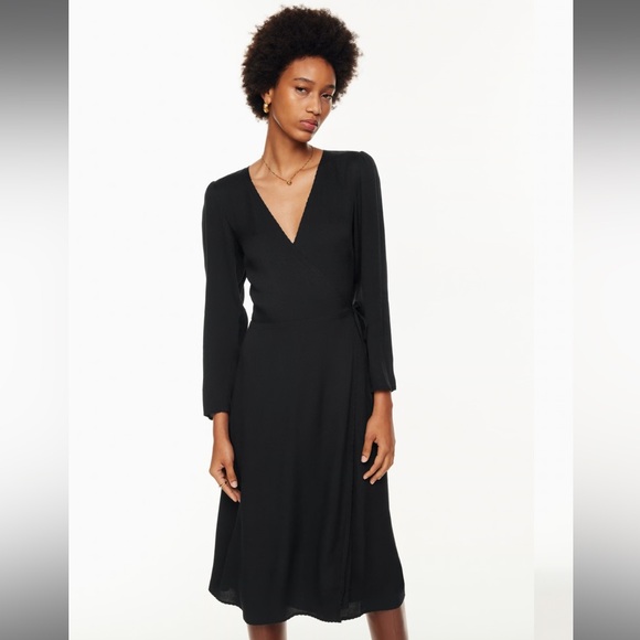 womens dress cream Shop Women's Embellished Neck with Waist Tie Size:MEDIUM Style-Color-Dim:AP1E209508_AG484_M Infantaria - Dicio, Dicionário